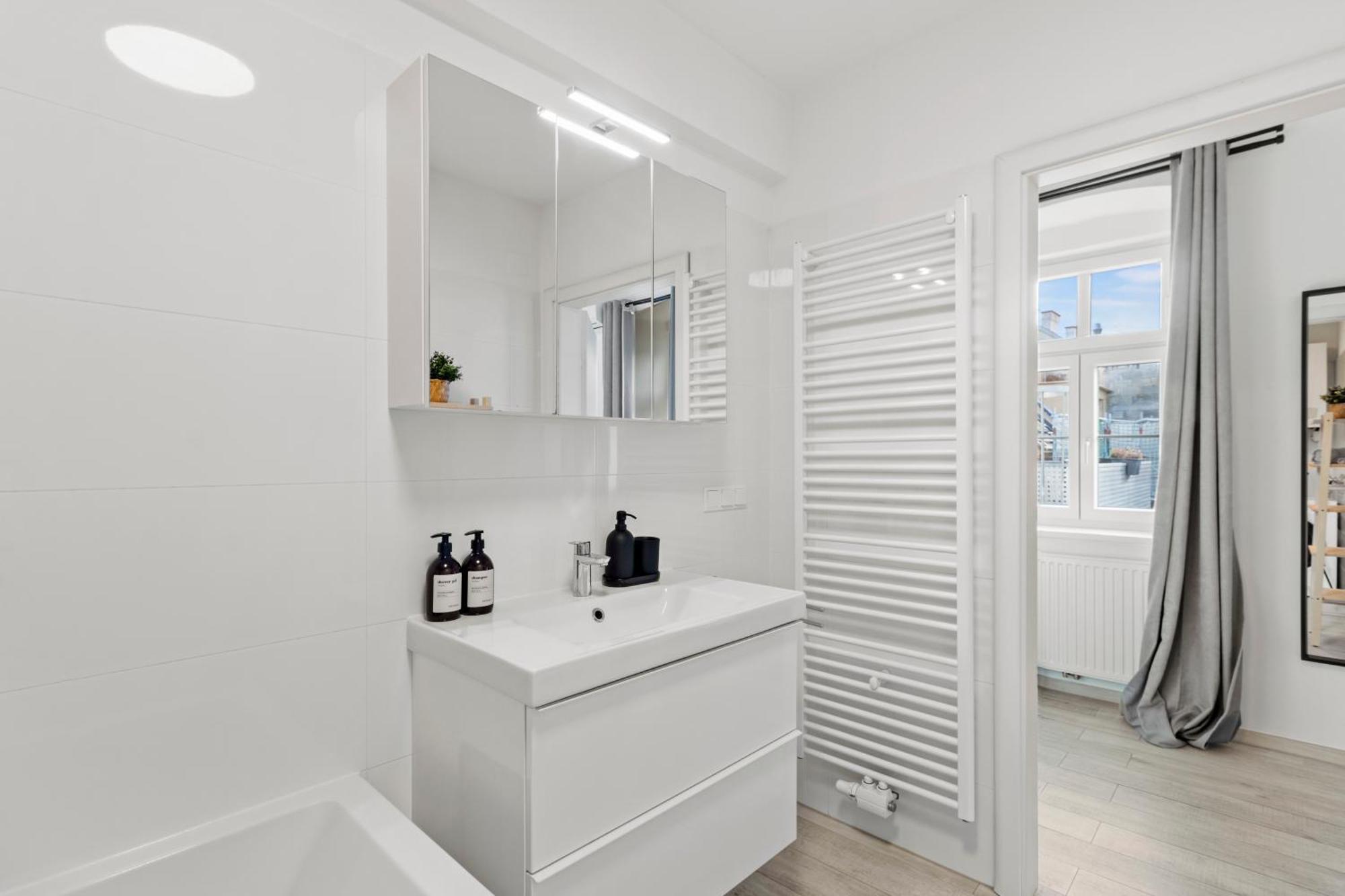 Terrace - 75 M² - Near Wiener Stadthalle 外观 照片